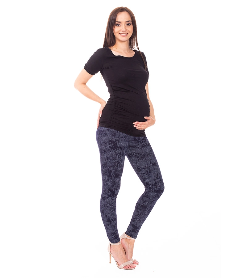 Legginsy ciążowe Lais – granatowe ze wzorem w odcieniach szarości. Gramatura 200–210 g/m², elastyczny pas ciążowy i pełne krycie. Styl i wygoda na co dzień.