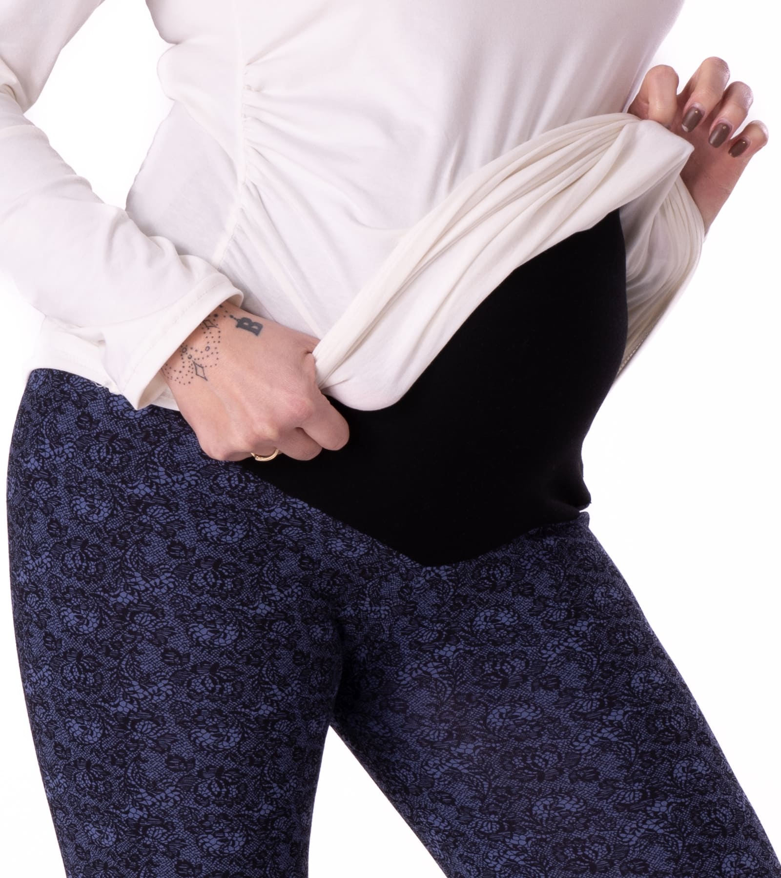 BENSINI Wygodne legginsy ciążowe w koronkowy nadruk Kora