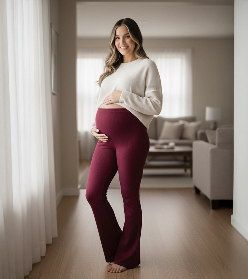 Prążkowane legginsy ciążowe dzwony FLARE bordowe - szeroka nogawka