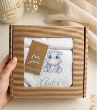 Box prezentowy - personalizowana pieluszka muślinowa z imieniem